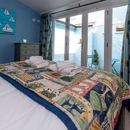 Waterfront Cottage 奥尔德堡 外观 照片